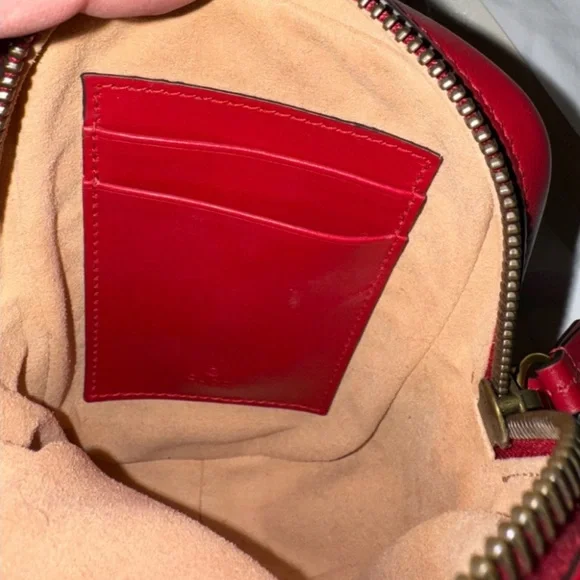 NIB Gucci GG Marmont Vertical Phone Bag - Red Matelassé Leather Full Inclusion - Picture 9 of 13